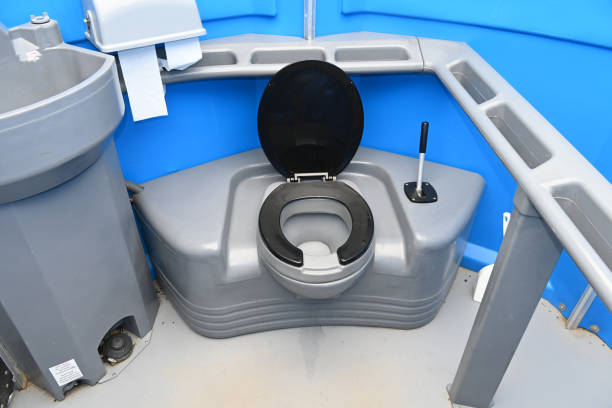 Portable Toilet Options We Offer in Stratford Downtown, CT